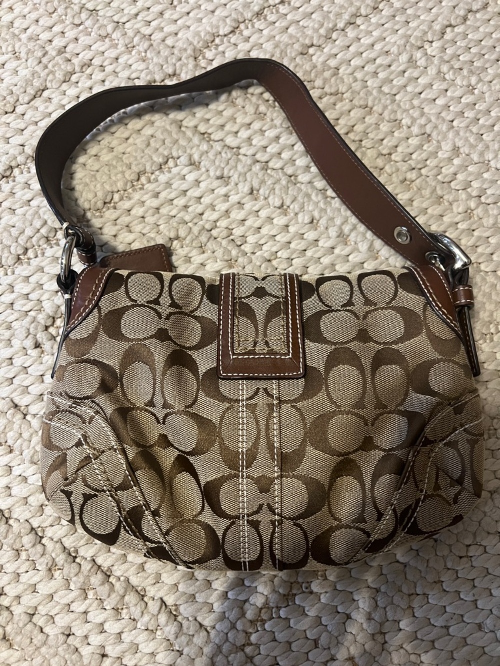 COACH soho buckle shoulder bag - Picture 2 of 8